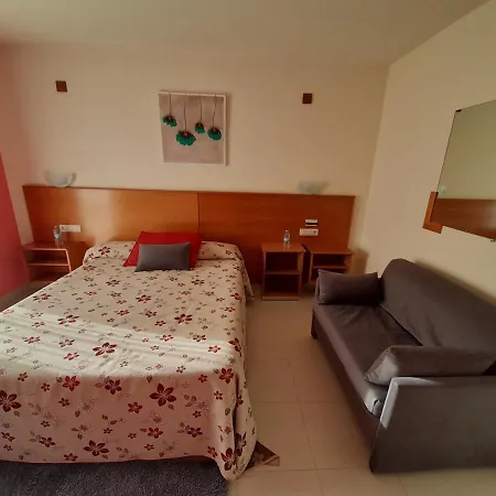 Air Con Hotel
